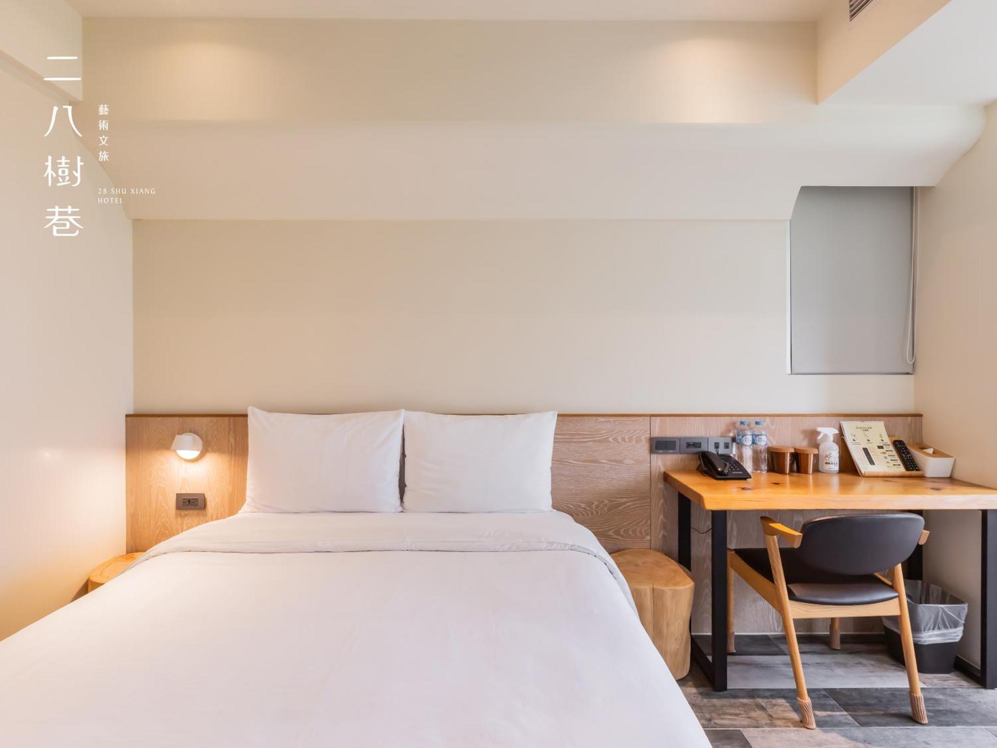 28 ซูเซียง Hotel ไถจง ภายนอก รูปภาพ